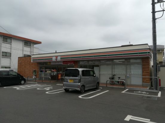 セブン-イレブン　鶴ヶ島市役所通り店の画像