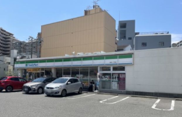 ファミリーマート 桑津一丁目店の画像