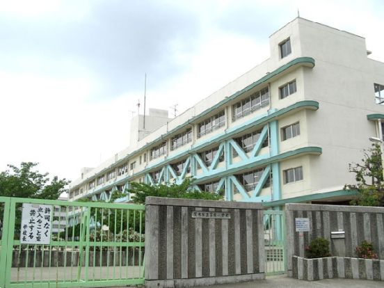 茨木市立耳原小学校の画像