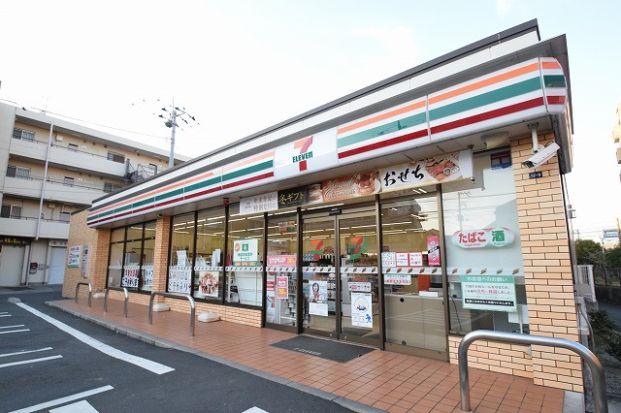 セブンイレブン 横浜鴨居1丁目店の画像