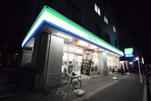 ファミリーマート 新横浜店の画像