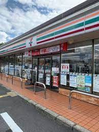 セブンイレブン 彦根小泉町店の画像