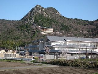 東近江市立箕作小学校の画像
