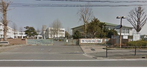 東近江市立聖徳中学校の画像