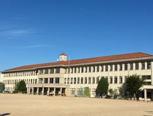 豊郷町立豊郷小学校の画像