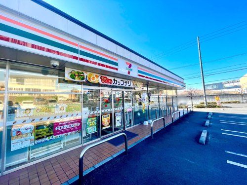 セブンイレブン 日進岩崎町竹ノ山店の画像