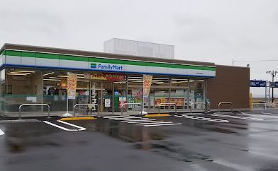 ファミリーマート 児島元浜町店の画像