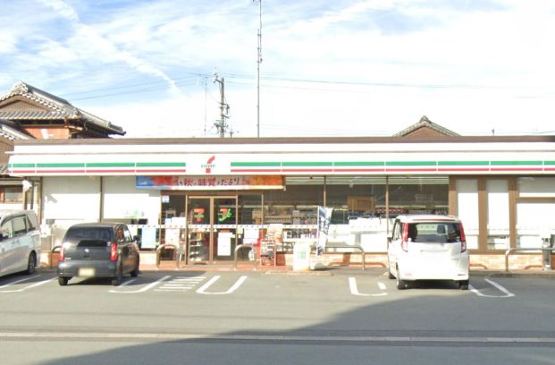 セブンイレブン 津市藤方北店の画像