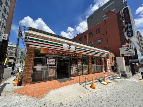 セブンイレブン 大阪小橋町店の画像