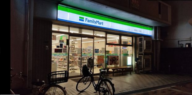 ファミリーマート長居西2丁目店の画像