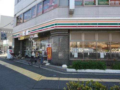 セブンイレブン 大阪浜口東3丁目店の画像