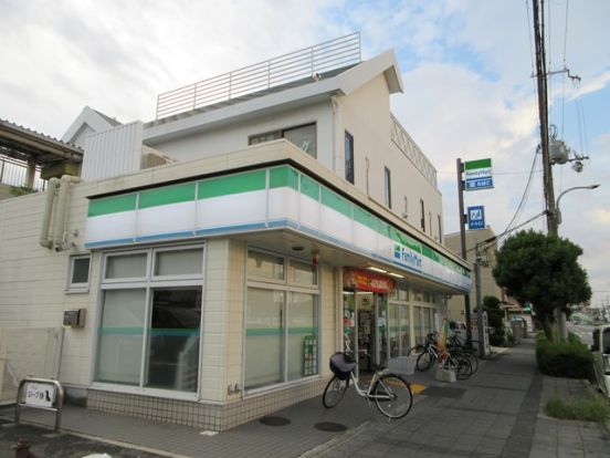 ファミリーマート陸前屋甲子園店の画像