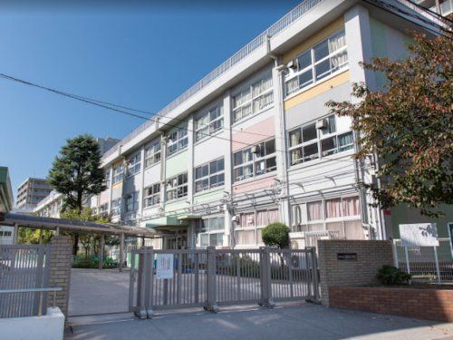 江戸川区立篠崎小学校の画像