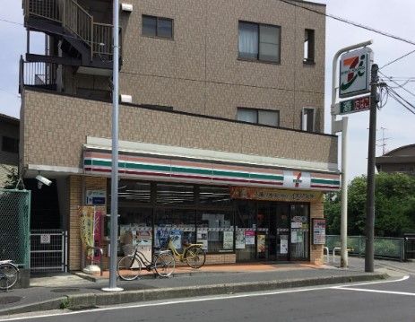 セブンイレブン 川崎堰店の画像