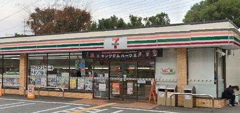 セブンイレブン 宝塚小浜2丁目店の画像