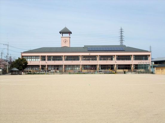 豊郷町立日栄小学校の画像