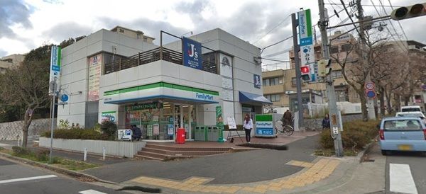 ファミリーマート 北落合二丁目店の画像