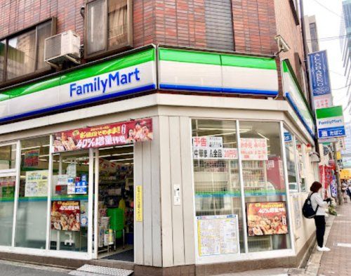 ファミリーマート 松崎町店の画像