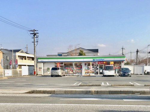 ファミリーマート 彦根西今店の画像