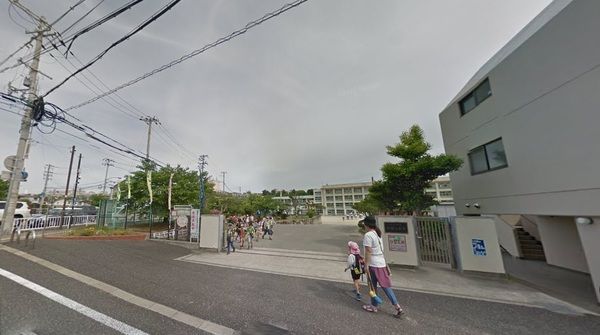 明石市立松が丘小学校の画像