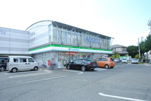 ファミリーマート幸町三丁目店の画像