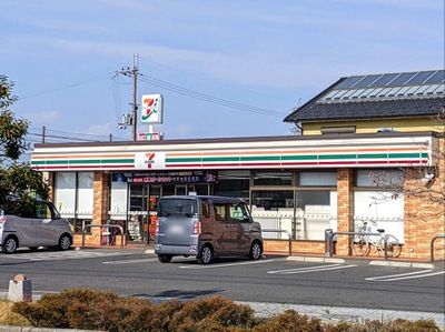 セブンイレブン 能登川中学校前店の画像