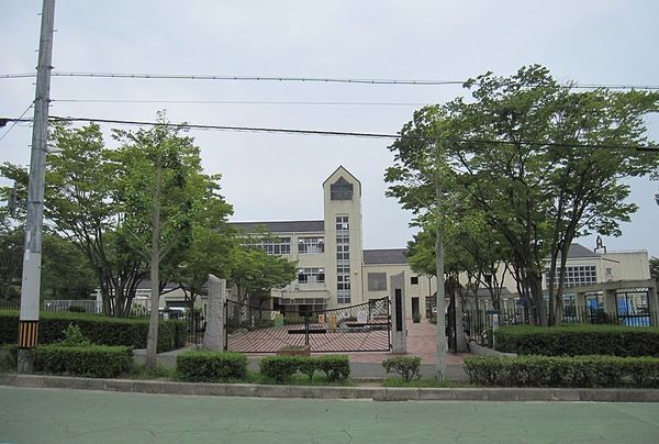 神戸市立東町小学校の画像