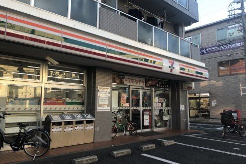 セブンイレブン 蓮根店の画像