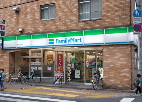 ファミリーマート 桜台駅前店の画像