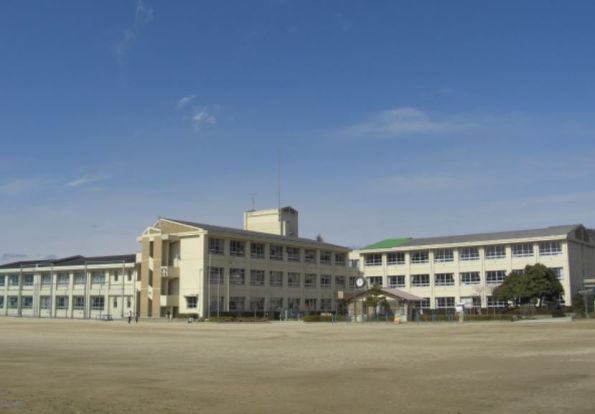 川西市立 北陵小学校の画像