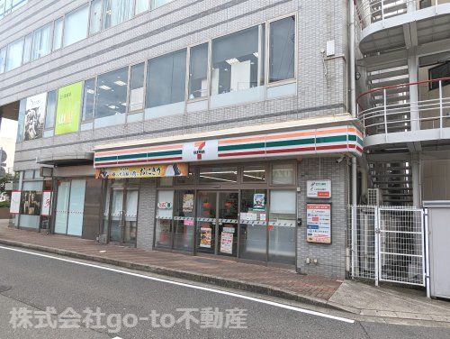 セブンイレブン 明石魚住駅前店の画像