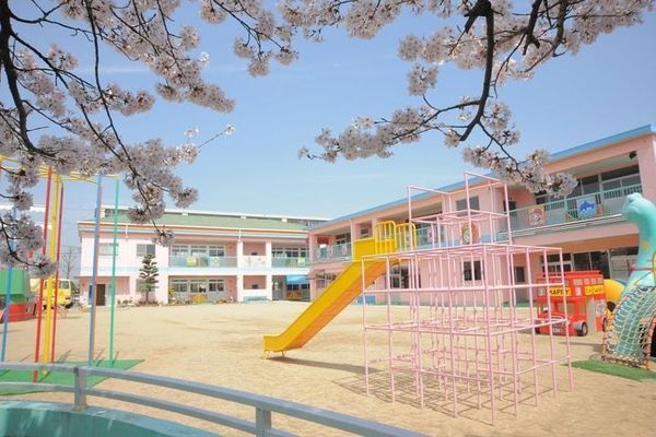 認定こども園湊川短期大学附属神陵台幼稚園の画像