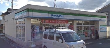 ファミリーマート 千鳥が丘店の画像