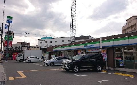 ファミリーマート 守口庭窪店の画像