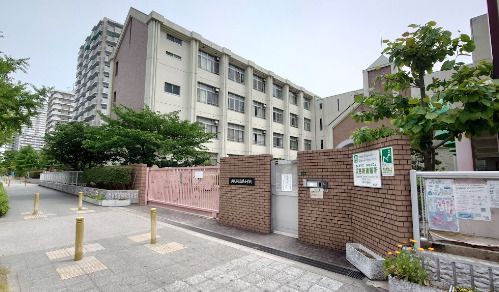 大阪市立高見小学校の画像