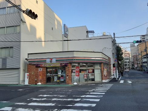 セブンイレブン 大阪元町2丁目店の画像