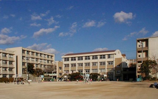 神戸市立乙木小学校の画像