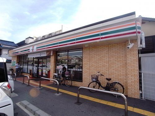 セブンイレブン 芦屋呉川町店の画像