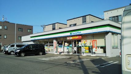 ファミリーマート 札幌菊水6条店の画像