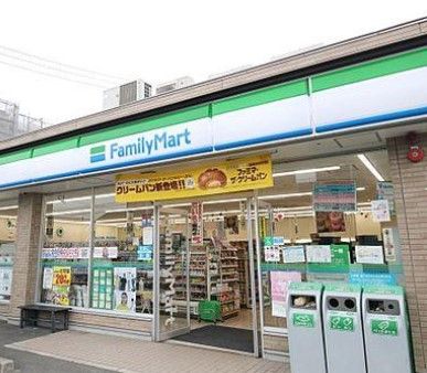 ファミリーマート 中川松葉町店の画像