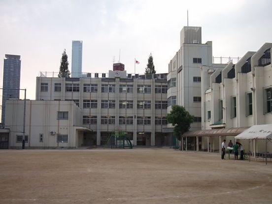 高松小学校の画像