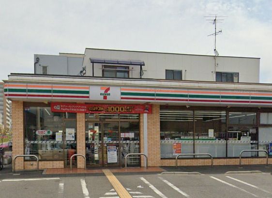 セブンイレブン 神戸須磨行幸町店の画像