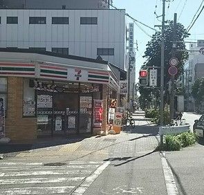 セブンイレブン 名古屋新栄2飯田街道店の画像