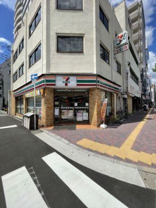 セブンイレブン 大阪大国町駅北店の画像