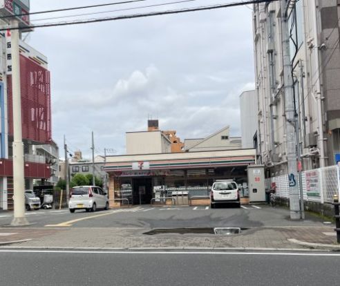 セブンイレブン 大阪味原本町店の画像