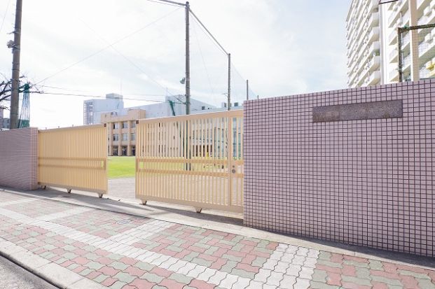 大阪市立清江小学校の画像