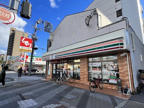 セブンイレブン 大阪東加賀屋1丁目店の画像