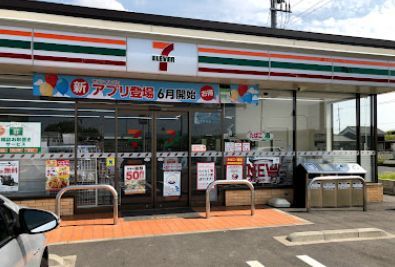 セブンイレブン 倉敷鶴の浦2丁目店の画像