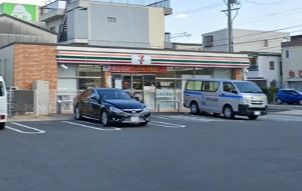 セブンイレブン 名古屋呼続1丁目店の画像