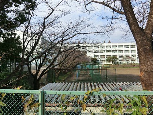 横浜市立都岡中学校の画像